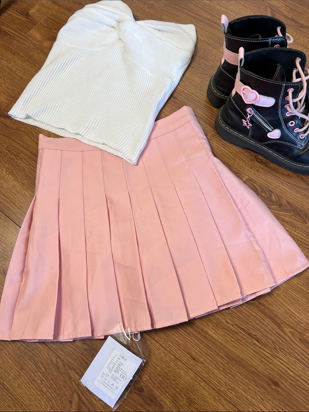 High-Waist Pleated Tennis Mini Skirt in Soft Pink K-Pop Coquette Style